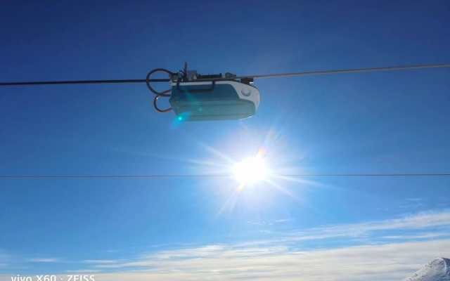 Y100 Ultra-Lightweight Insulation Coating Material for Overhead Bare Conductors